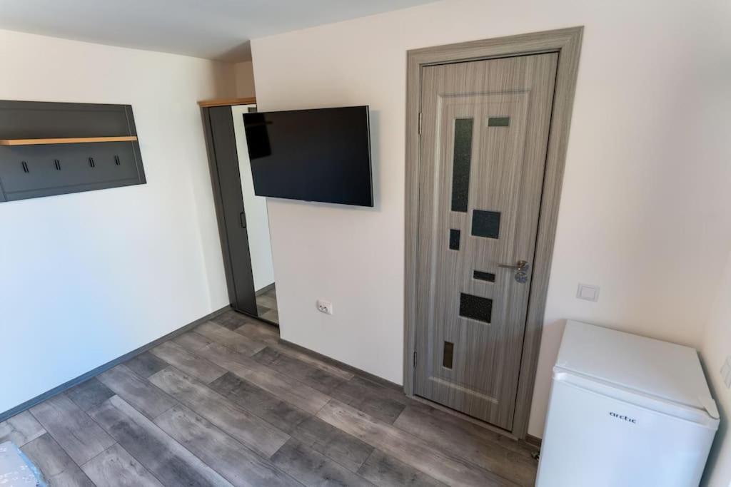 La Bebe 3 Apartment Хунедоара Екстериор снимка