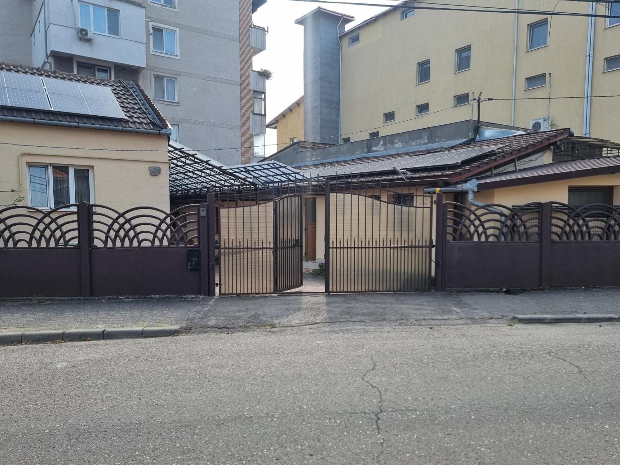 La Bebe 3 Apartment Хунедоара Екстериор снимка